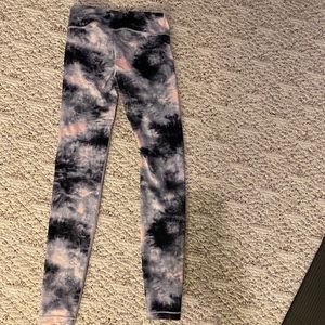 Girls Athleta leggings